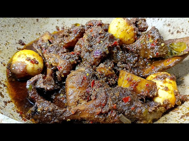 Proses memasak Bebek Carok